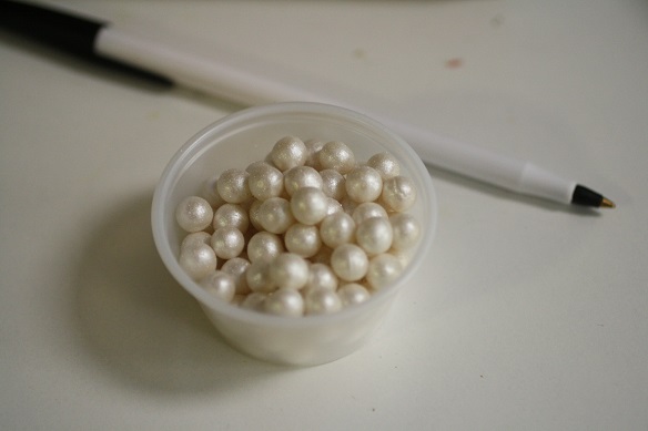 how to make fondant pearls