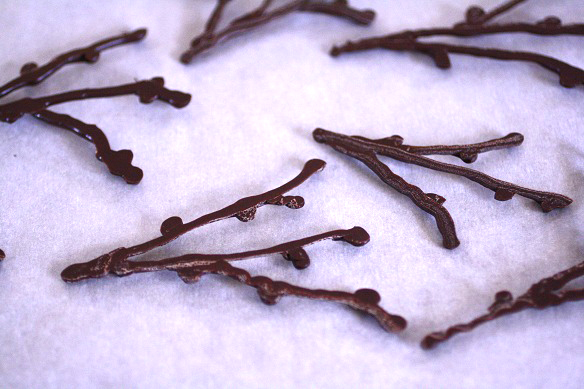 piped-chocolate-branches
