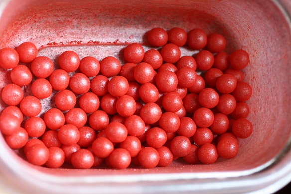 red fondant pearls