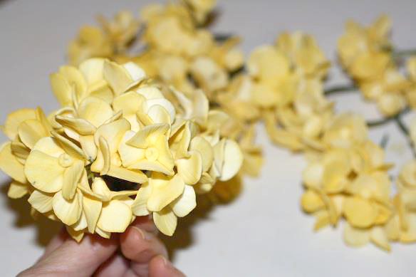 yellow gumpaste hydrangeas