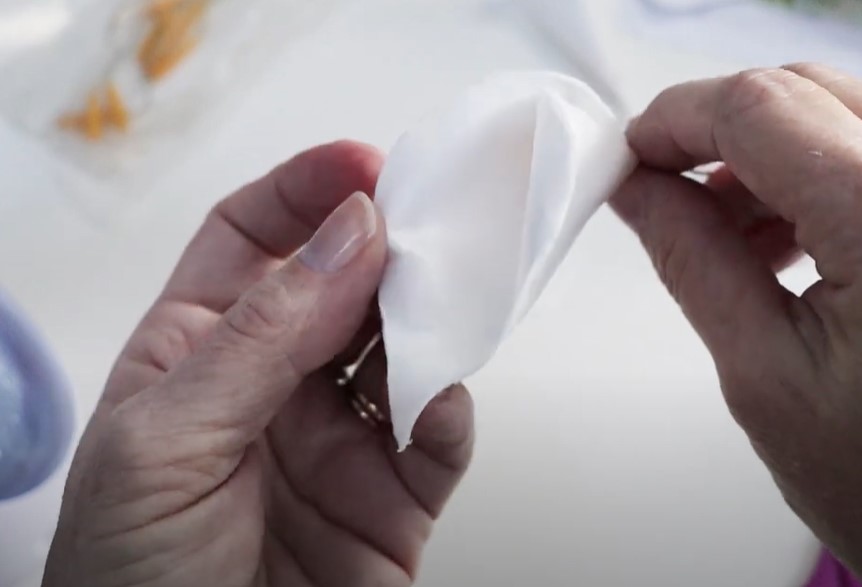 how to make a wafer paper calla lily steam the petal curling the base of the flower 2