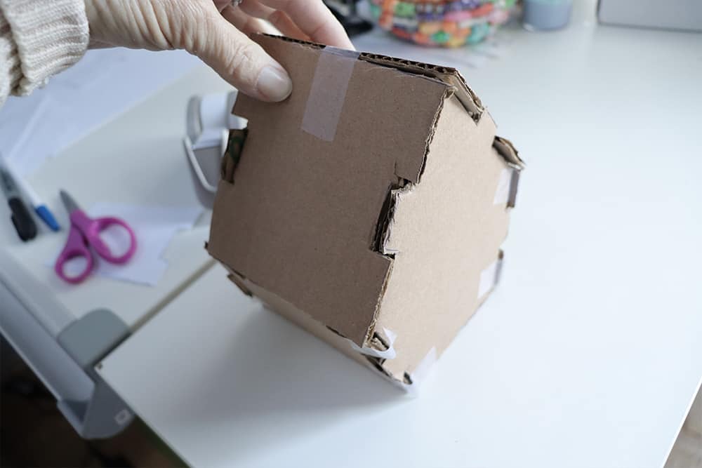 small-gingerbread-house-template-with-notches cardboard mockup