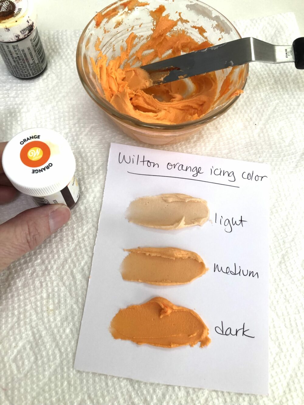 Wilton orange food coloring and icing